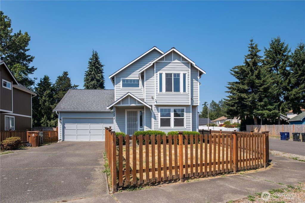 Photo of 5202 East Street E, Tacoma, WA 98404 (MLS # 2559080)