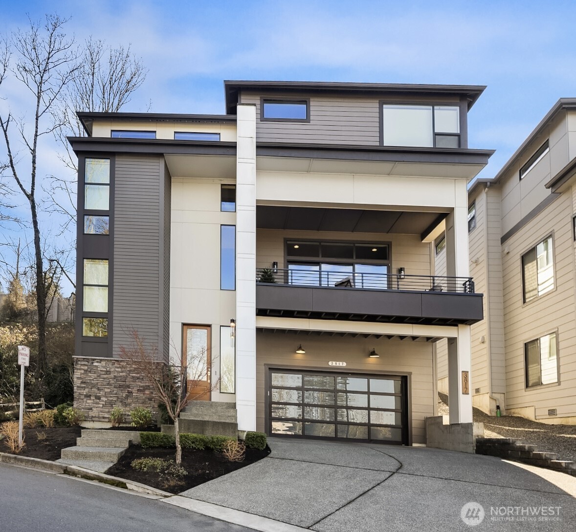 Bellevue, Washington, 98008, United States, 4 Bedrooms Bedrooms, ,4 BathroomsBathrooms,Residential,Active,2023415