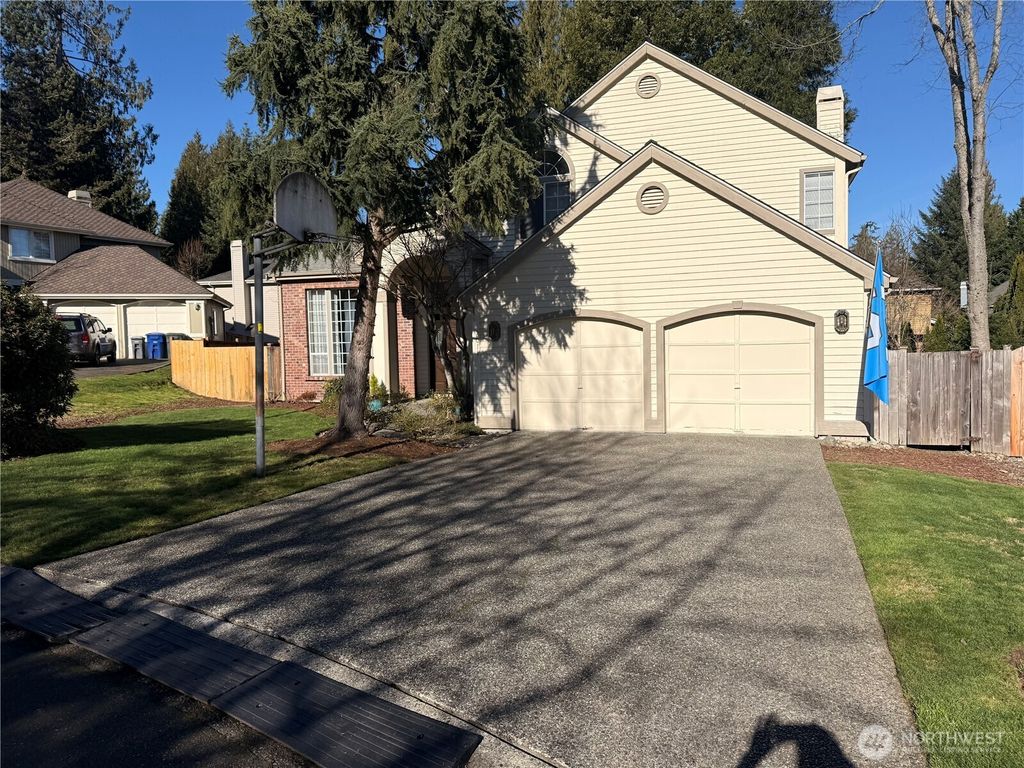 Photo of 2011 235th Street NE, Sammamish, WA 98074 (MLS # 2478180)