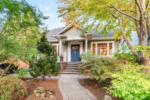 Photo of 6516 31st Avenue NE, Seattle, WA 98115 (MLS # 2589669)