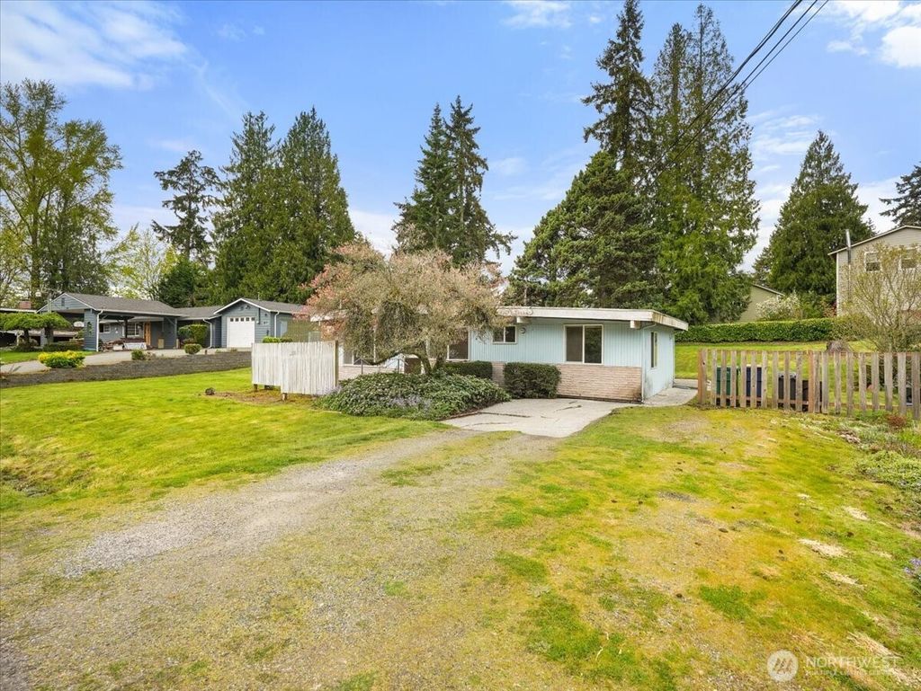 Photo of 23330 38th Place W, Brier, WA 98036 (MLS # 2511686)