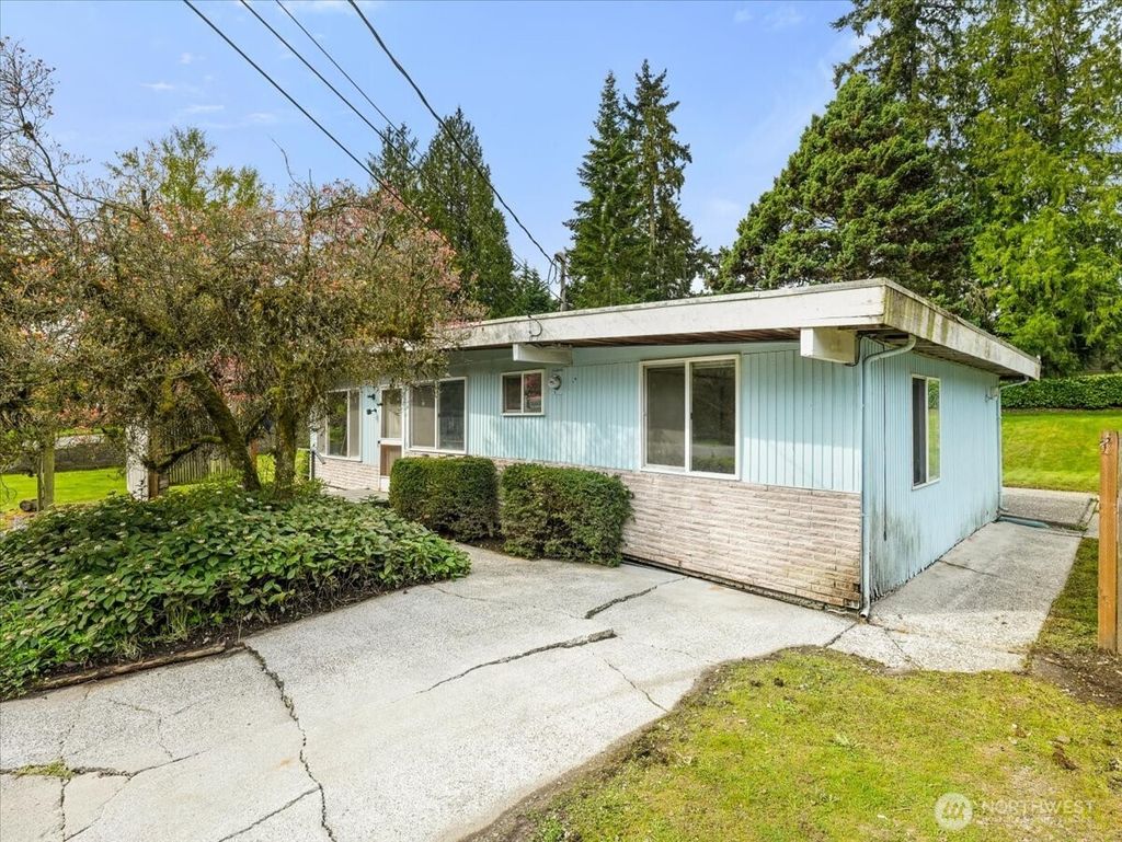 Photo of 23330 38th Place W, Brier, WA 98036 (MLS # 2511686)