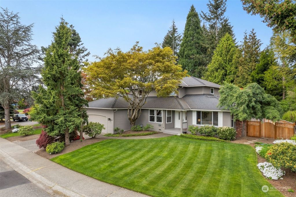 Photo of 19221 64th Place NE, Kenmore, WA 98028 (MLS # 2055300)