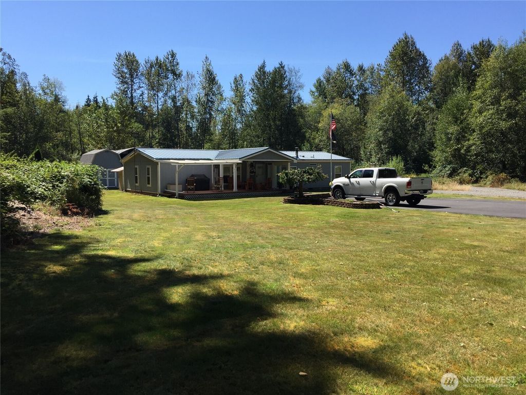 Photo of 10914 94th Street NE, Lake Stevens, WA 98258 (MLS # 2439108)