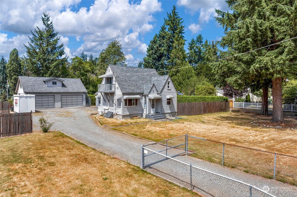 Photo of 11845 5th Avenue S, Burien, WA 98168 (MLS # 2144101)