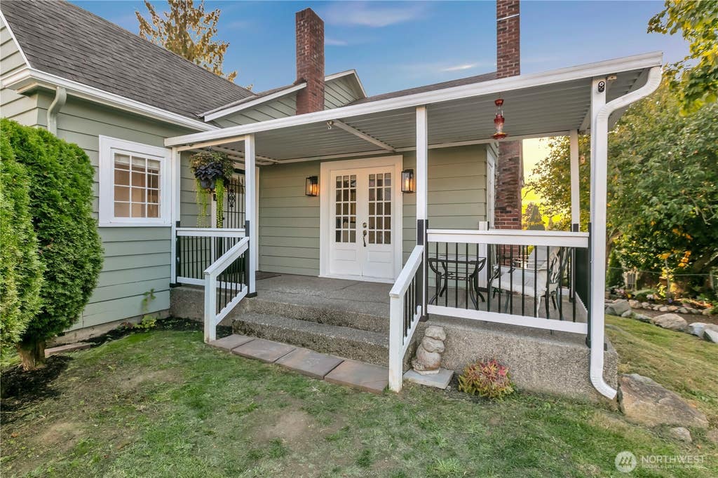 Photo of 7656 Pacific Avenue, Tacoma, WA 98408 (MLS # 2563525)