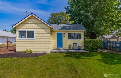 Photo of 6645 S Oakes Street, Tacoma, WA 98409 (MLS # 2398054)