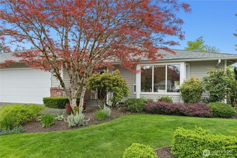 Photo of 19424 2nd Drive SE #B, Bothell, WA 98012 (MLS # 2489094)