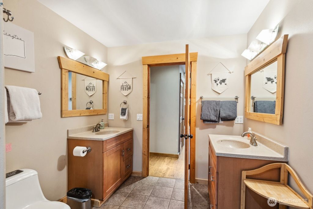 listing image 9361629195476881140