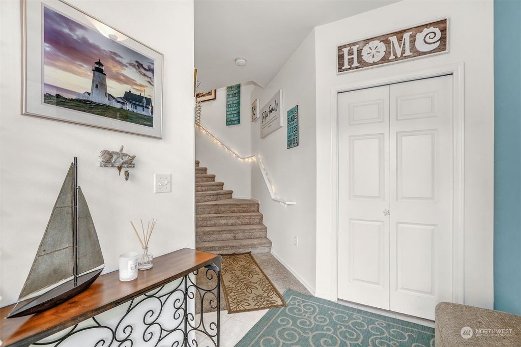 Photo of 5500 Harbour Pointe Boulevard #D202, Mukilteo, WA 98275 (MLS # 2030733)