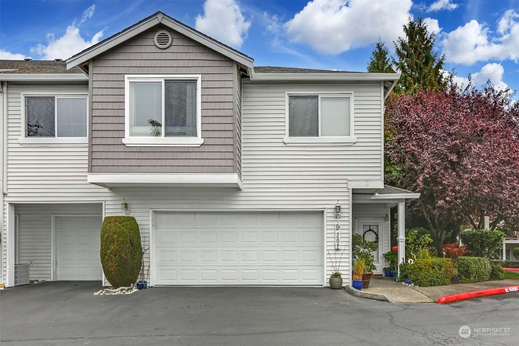 Photo of 5500 Harbour Pointe Boulevard #D202, Mukilteo, WA 98275 (MLS # 2030733)