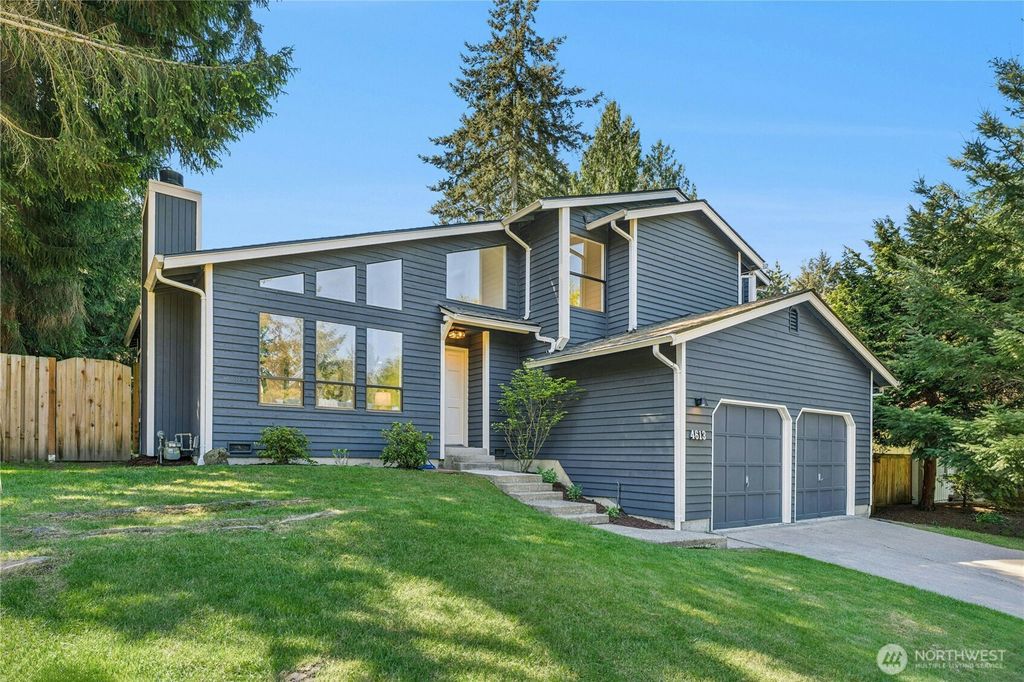 Photo of 4613 SW 316th Place, Federal Way, WA 98023 (MLS # 2516641)