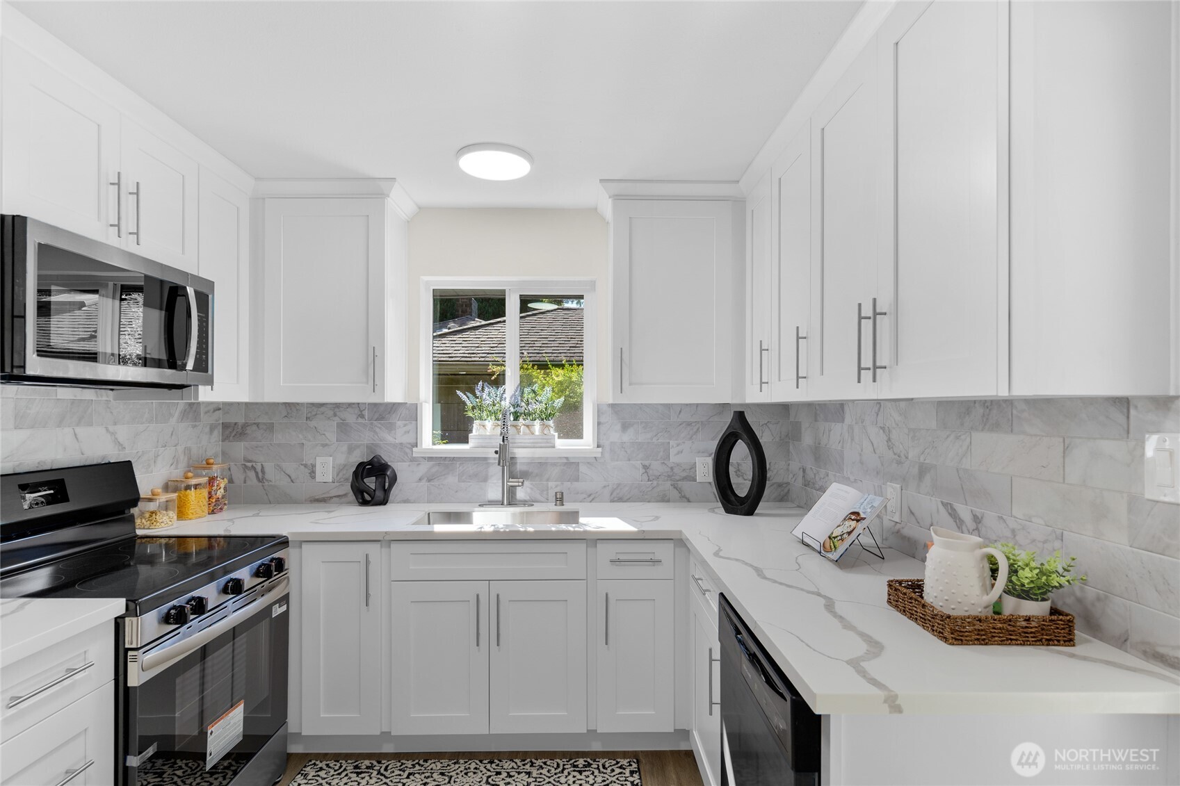 518 N 166th Street