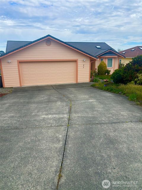 Photo of 71 Onyx Ln, Sequim, WA 98382 (MLS # 2505707)