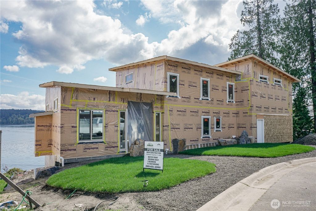 Photo of 14198 Olalla Crest Lane SE, Olalla, WA 98359 (MLS # 2509347)