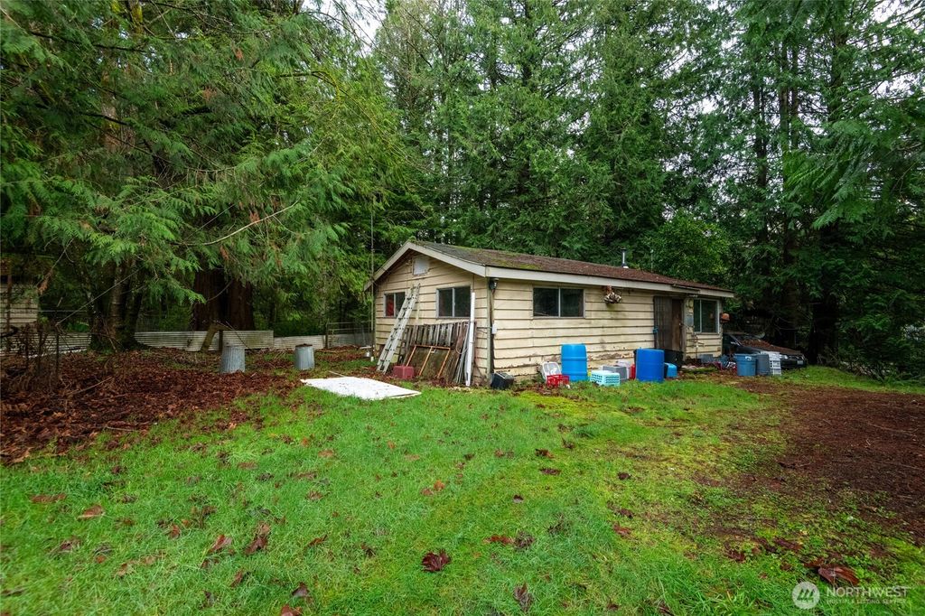 Photo of 21025 196th Avenue SE, Renton, WA 98058 (MLS # 2464116)