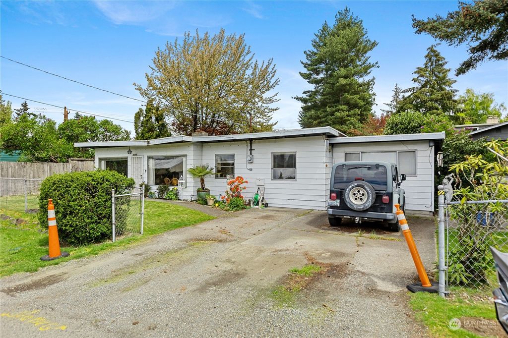 Photo of 16742 2nd Avenue NE, Shoreline, WA 98155 (MLS # 2065694)