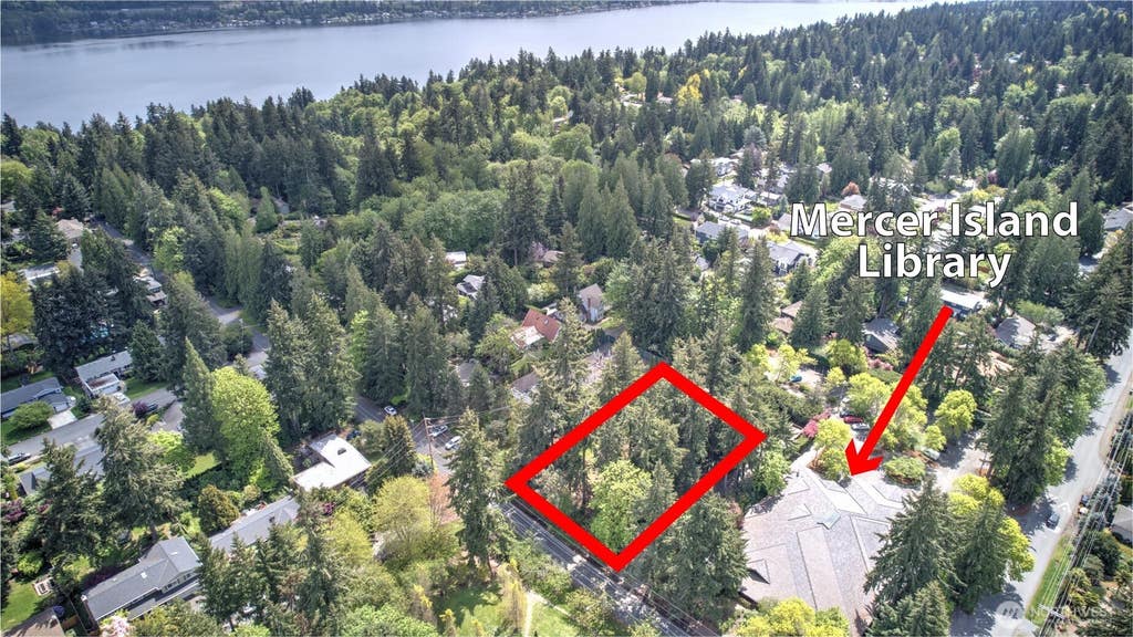 Photo of 8817 SE 44th Street, Mercer Island, WA 98040 (MLS # 2564913)