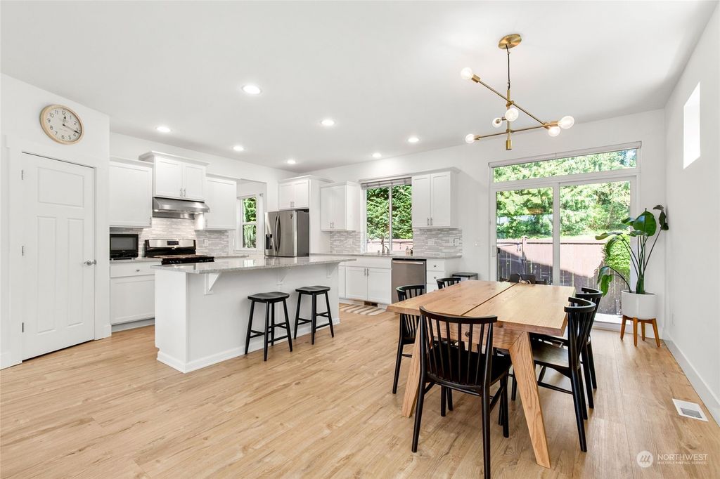 Photo of 6519 128th Place SW, Edmonds, WA 98026 (MLS # 2231884)