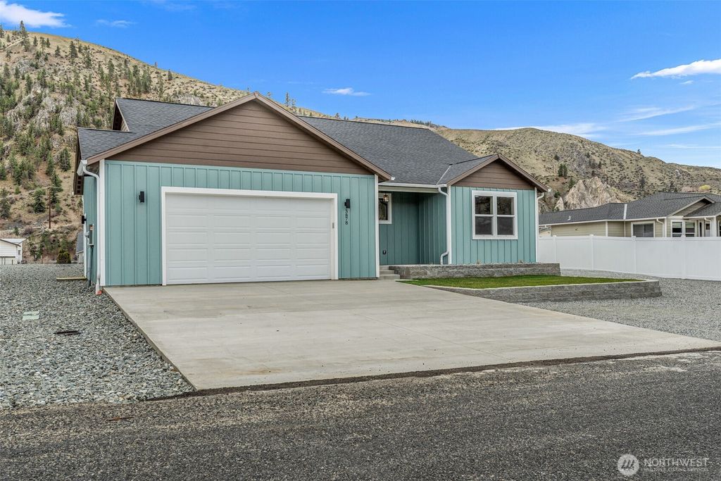 Photo of 3878 Stayman Flats Road, Chelan, WA 98816 (MLS # 2498825)