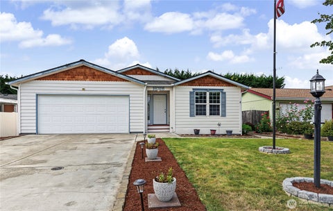 Photo of 16316 58th Avenue Ct E #37, Puyallup, WA 98375 (MLS # 2587103)