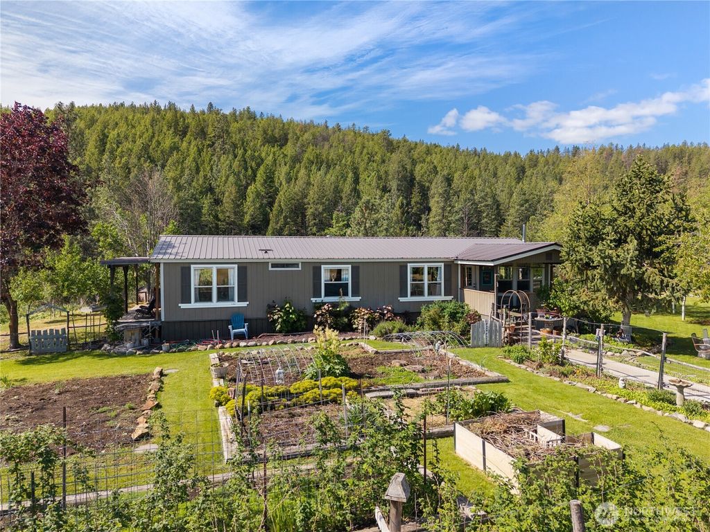 Photo of 1574 Pine Creek RD #B, Tonasket, WA 98855 (MLS # 2525278)