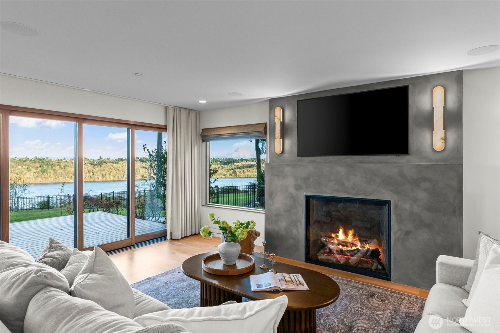 3323 9th Avenue Ct NW