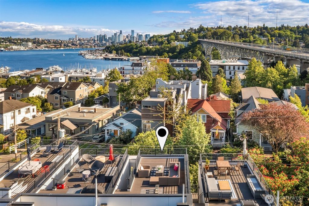 Photo of 922 N 36th Street, Seattle, WA 98103 (MLS # 2384559)