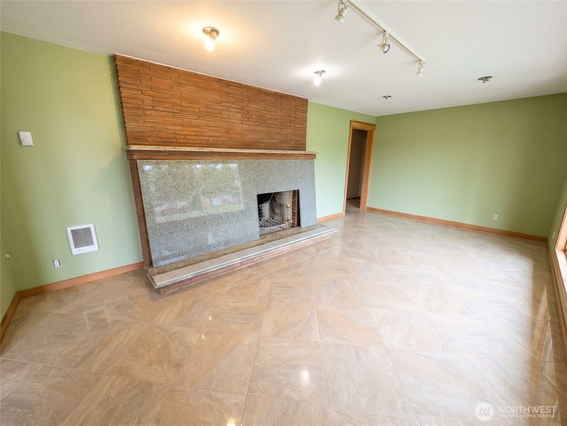 100 Belmont Terrace