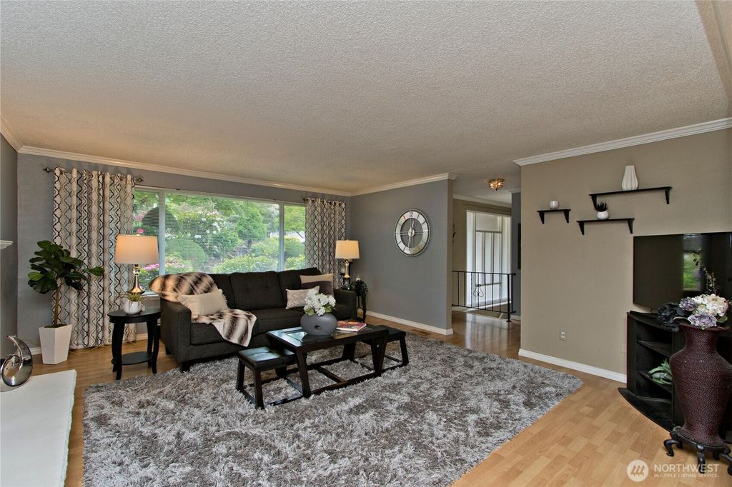 Photo of 7408 140th Place NE, Redmond, WA 98052 (MLS # 2388473)