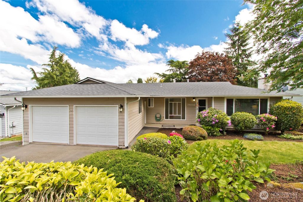 Photo of 7408 140th Place NE, Redmond, WA 98052 (MLS # 2388473)