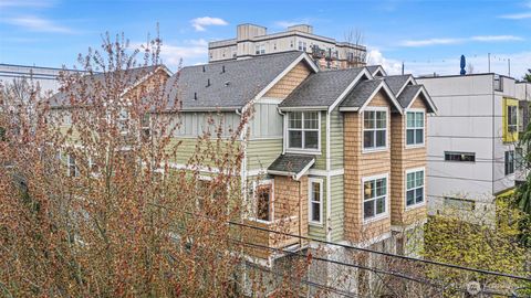 Photo of 9501 Interlake Avenue N, Seattle, WA 98103 (MLS # 2507226)