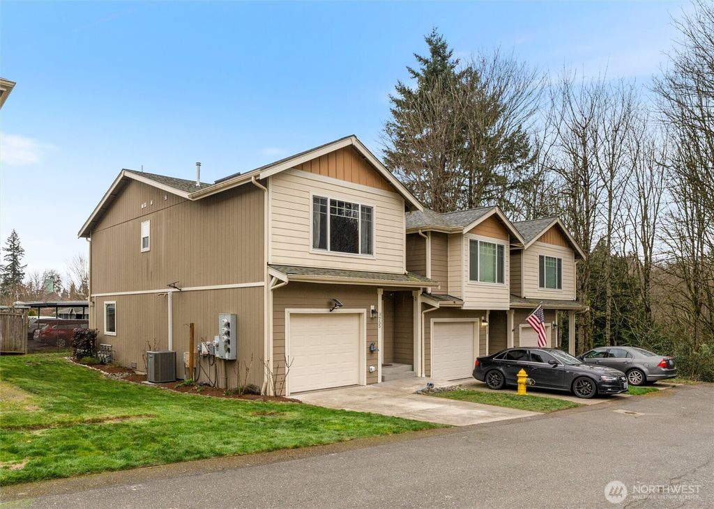 Photo of 755 Glenridge Court, Bremerton, WA 98310 (MLS # 2477788)