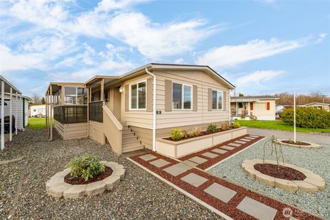 Photo of 2725 E Fir Street #101, Mount Vernon, WA 98273 (MLS # 2465831)