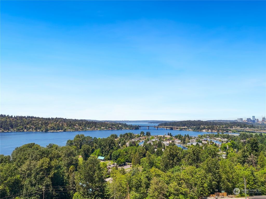 Photo of 4625 116th Avenue SE, Bellevue, WA 98006 (MLS # 2263927)