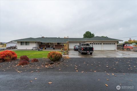 Photo of 20271 Linden Road NW, Soap Lake, WA 98851 (MLS # 2450774)