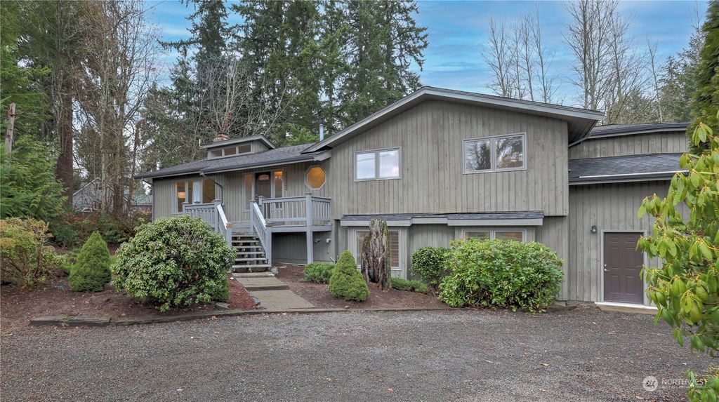 Photo of 18820 SE 134th Street, Renton, WA 98059 (MLS # 2184717)