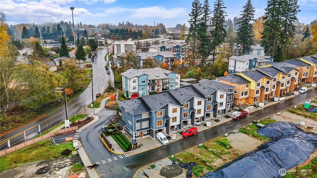 Photo of 16823 Alder Way #E3, Lynnwood, WA 98037 (MLS # 2455209)