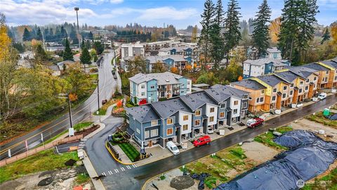 Photo of 16823 Alder Way #E3, Lynnwood, WA 98037 (MLS # 2455209)