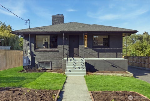 Photo of 5611 N 48th Street, Tacoma, WA 98407 (MLS # 2583496)