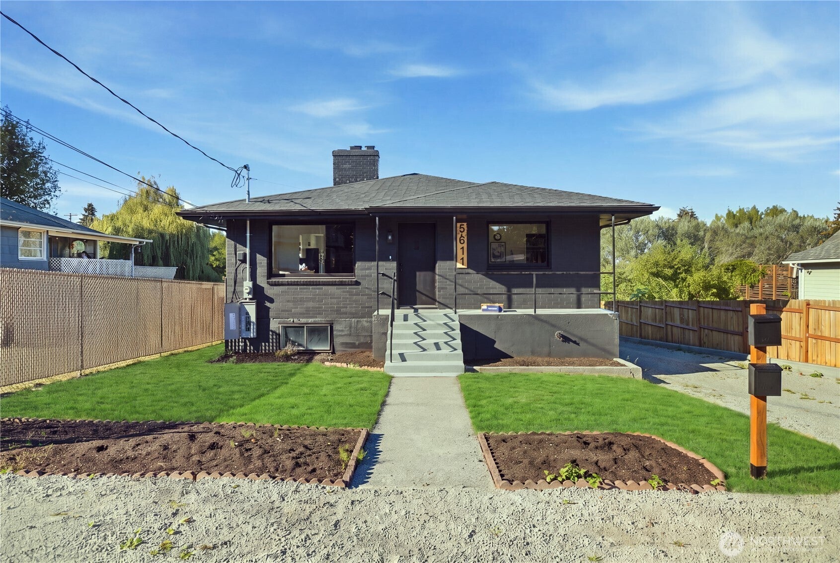 5611 N 48th Street
