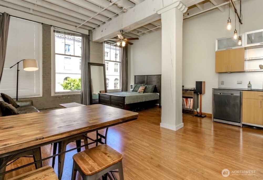 1120 Cliff Street 211