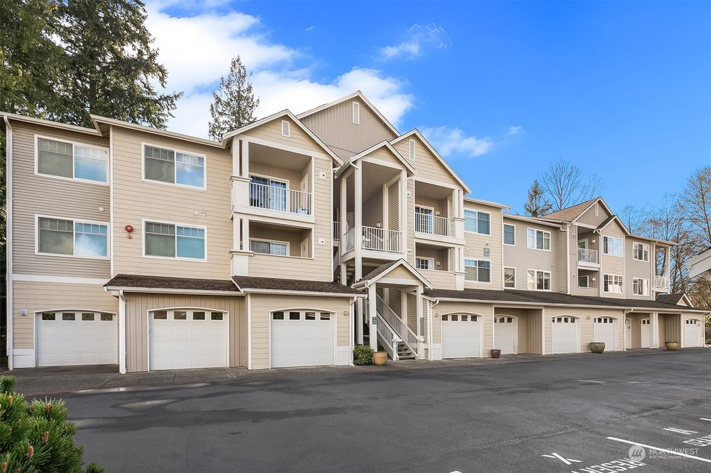 Photo of 14714 Admiralty Way #B205, Lynnwood, WA 98087 (MLS # 2215977)