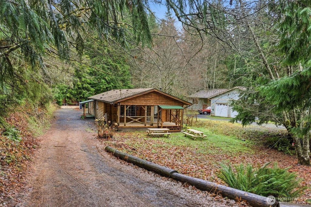 Photo of 101 N Duckabush Drive N, Hoodsport, WA 98548 (MLS # 2517104)