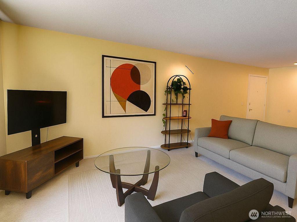 Photo of 330 Elm Street #201, Everett, WA 98203 (MLS # 2413215)