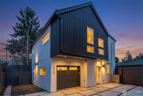 Photo of 1556 S Pearl Street #B, Seattle, WA 98108 (MLS # 2538742)