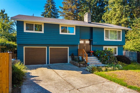 Photo of 2529 SW 322nd Street, Federal Way, WA 98023 (MLS # 2589074)