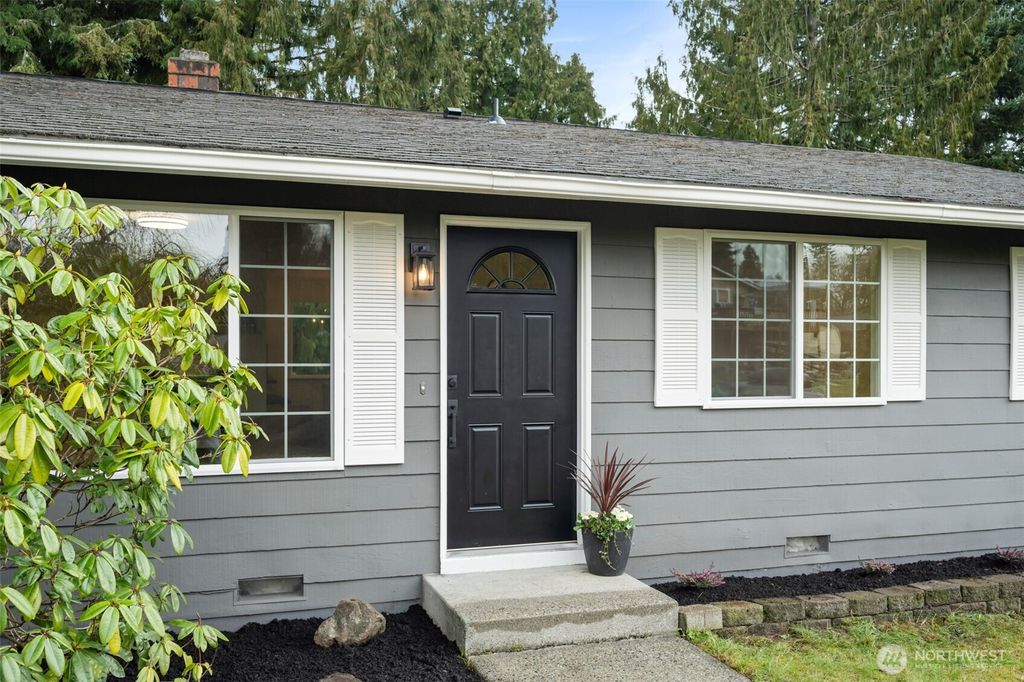 Photo of 13520 51st Drive SE, Everett, WA 98208 (MLS # 2482258)