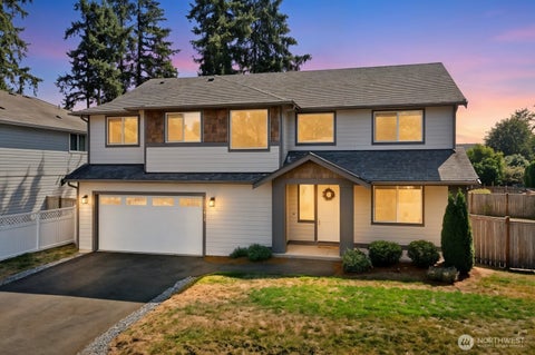 Photo of 4913 NE 1st Street, Renton, WA 98059 (MLS # 2558682)
