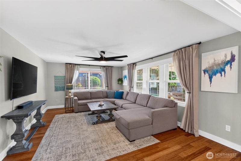 3110 15th Street Pl SW